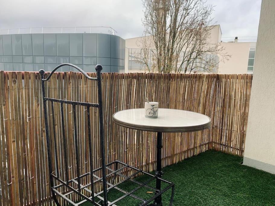 Le Saint Hel, Magnifique T2 En Face Du Tnb Appartement