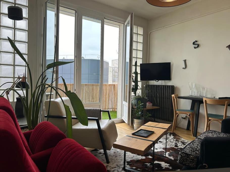 Le Saint Hel, Magnifique T2 En Face Du Tnb Appartement